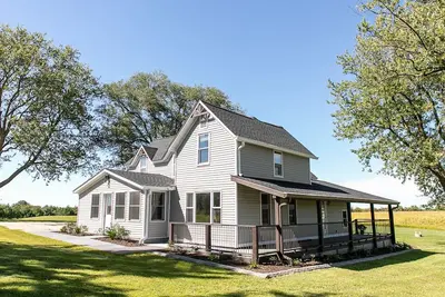 Image de Private Farmhouse - Enjoy 36 Acres to Relax, Unwind & Enjoy the outdoors.