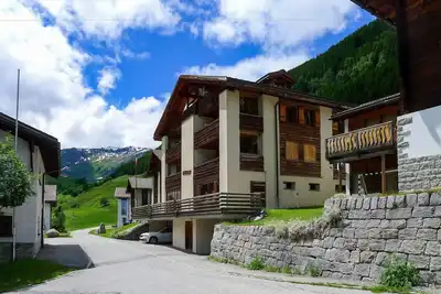 Agréable appartement pour 6 personnes avec Wifi, Tv, patio, vue panoramique et parking