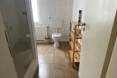 Image de Twin-Salle de bain partagée-Balcon