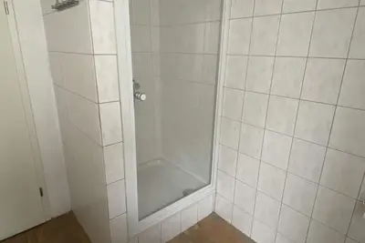 Image de Double ou Twin-Economie-Salle de bain partagée
