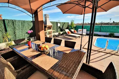 Image de New Listing! ! ! Tropicana   Beautiful exclusive Villa with pool
