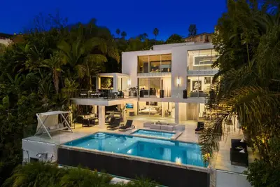 Image de St Ives Modern - Modern St Ives Estate with Theater, Pool, and Views