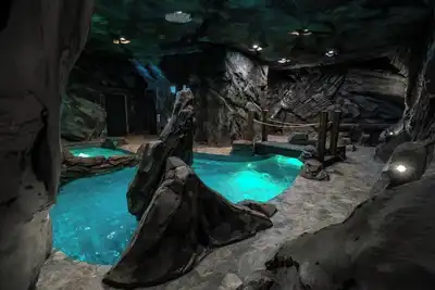 Image de Cavern Cascades - Most unique pool in the Smokies! Luxury Interior, Cozy Hot Tub & Stunning Views