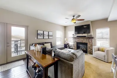 Image de Family-friendly condo w/mountain & valley views, WiFi, shared pool, hot tub