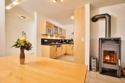 Image de Large (100sqm) vacation apartment with balcony and garden