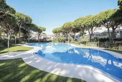 Image de Appartement \"Casa Mercedes\" près de la plage avec piscine et jardin