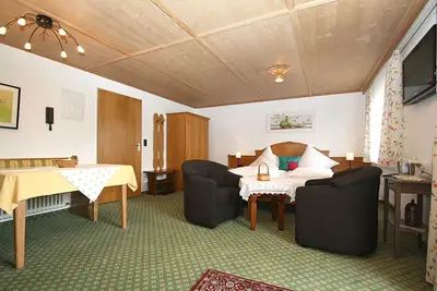 Image de Apartment 5, 38sqm, balcony, kitchenette, 1 living-bedroom, max. 2 pers. , Wlan
