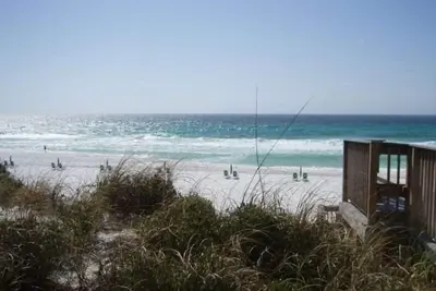 Image de Gated community, Overlooking Tennis Courts, Close to Pool and beach