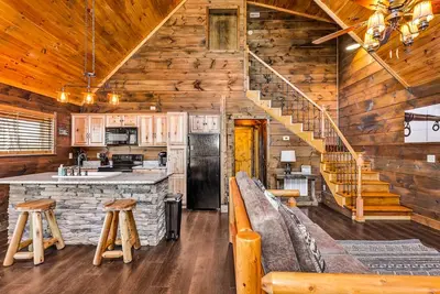 Image de New Listing - Cabin on Lake Guntersville