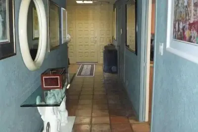 Image de Beautifully Decorated Executive Home