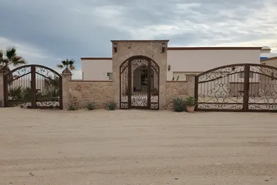 Image de Beautiful Oceanfront. Huge Kitchen. Pet Friendly. Small Pet Fee applies. Thanks