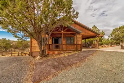 Image de Wild Mustang's open-concept great space w/ Hot Tub & Ping Pong