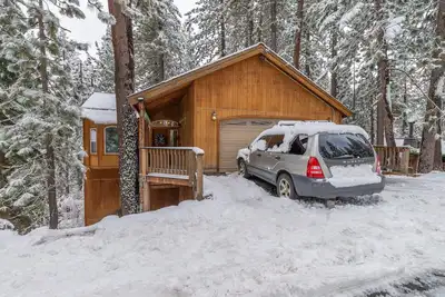 ❋ New! Snowy Mountain Forest Escape ❋ Truckee