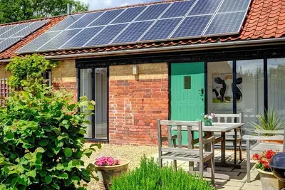 Image de East Green Farm Cottages - The Granary - sleeps 4 - Aldeburgh Coastal Cottages