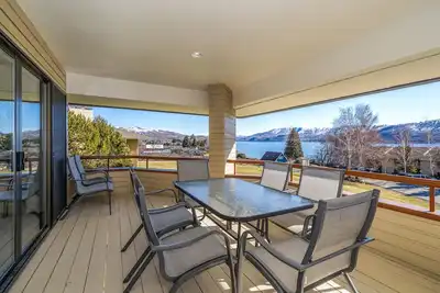 Image de Wapato Point Halmalka Condo 514-B Close to Outdoor Pool, Sandy Beach Amenities