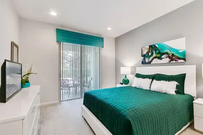 Image de 4 Bedrooms - 2 Suites - 8 Guests- Close Disney