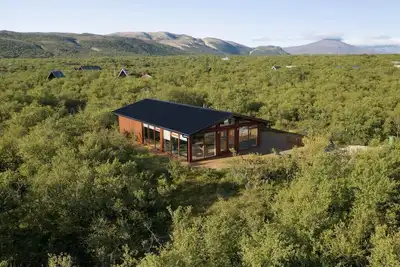 Image de Beautiful cabin in HĂşsafell in Iceland.