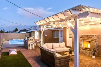 Image de This house is a 4 bedroom(s), 3 bathrooms, located in Scottsdale, Az.