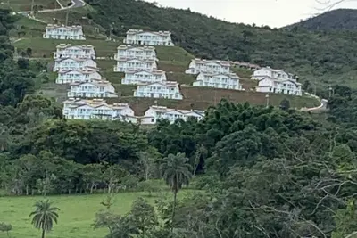 Image de Apto Duplex 3 Suítes Cond. Mirante de Escarpas