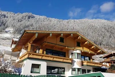 Image de Appartement 1 dans Appartementhaus Zillertal près des stations de ski avec vue montagne