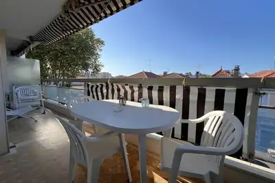 Image de Appartement central à Arcachon, proche plages et commerces, avec terrasse et parking privé