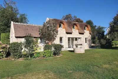 Image de Chaumiere 5***** direct sur mer avec jardin, jacuzzi et sauna