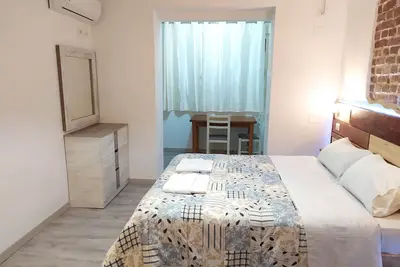 Image de New bright apartment in downtown!
