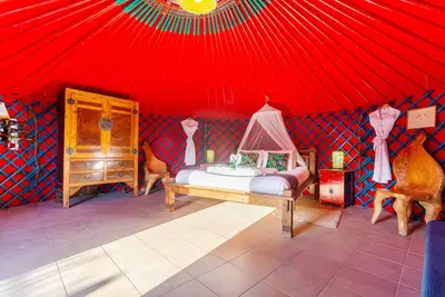 Image de Yourte Lux Eco Chiquitita, piscine, 300mt de la plage, parc de jeux, vue sur la mer