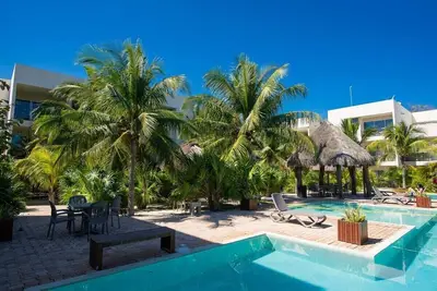 Image de Spacious and private, 1 block from sea, Progreso East