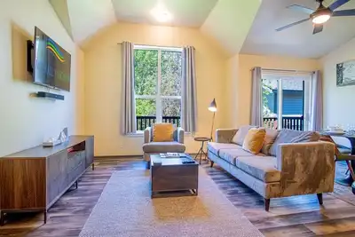 Image de Della View 2br condo - In the heart of Historic downtown Hailey!