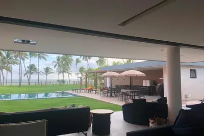 Image de Spectacular house on the sand