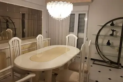 Image de 140m2 apartment with lateral sea views D6