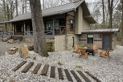 Image de Modern cabin on beautiful Lake Greeson 45 minutes from Hot Springs!