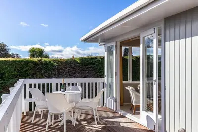 Image de Two Mile Bay Getaway – Comfort & Convenience with Wi-Fi