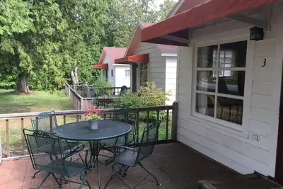 Image de Charming Traditional Cottages, 5 minutes from the lake, Travel green, Pet-Friendly