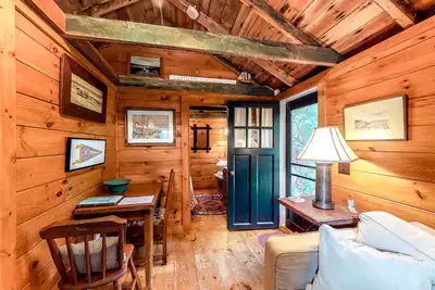 Image de Charming, Dog-Friendly Cottage w/ Free WiFi & a Kitchenette - Close to the Beach
