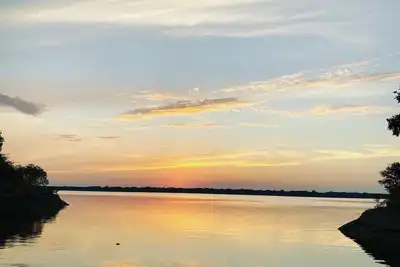 Image de Lake Front Home! Direct access to the water.