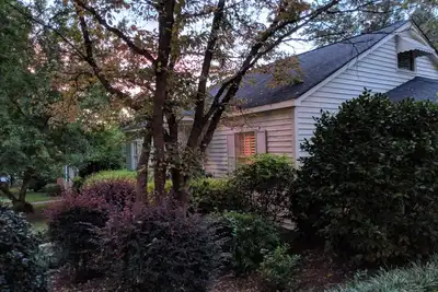 Image de Cozy cottage Masters Rental < than One Mile away