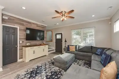 Image de Stylish Home in Phoebus - 5 min to Buckroe Beach