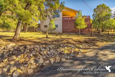 Image de Longhorn Vista: 'Feels Like You Can Touch Sierra Blanca'