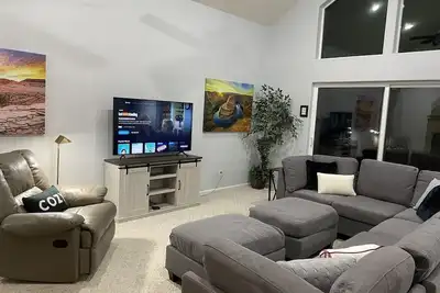 Image de Isolated Cabin Surrounded by Wildlife Between Zion and Bryce