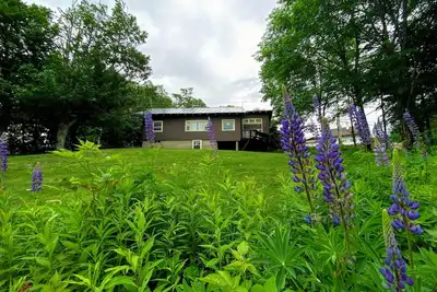 Image de Traditional Austrian Chalet at the base of Cannon Ski Area in Franconia Notch