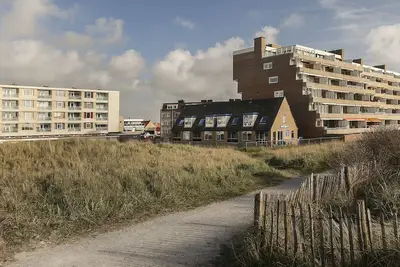 Image de Atmospheric and luxurious holiday home with sea view on the dunes of Egmond aan Zee