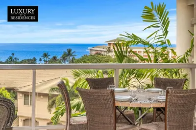 Image de Maui escape with ocean views, lanai dining, poolside jacuzzis & gated community