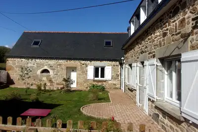 Image de Gd Gîte à la campagne, jeux intérieur/extérieur, animaux, jolie vue. mer à 25km!