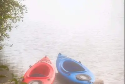 Image de The Hudson Hideaway (waterfront home)