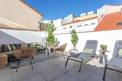 Image de Extraordinary high-end apartment with private terrace. Madrazo Iv