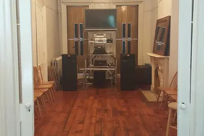 Image de Home With Many Amenities Including Event Space And Back Porch