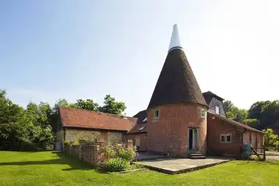 Image de Stunning Renovated Oast House
