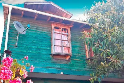 Image de Marquesana cabin steps from the beach